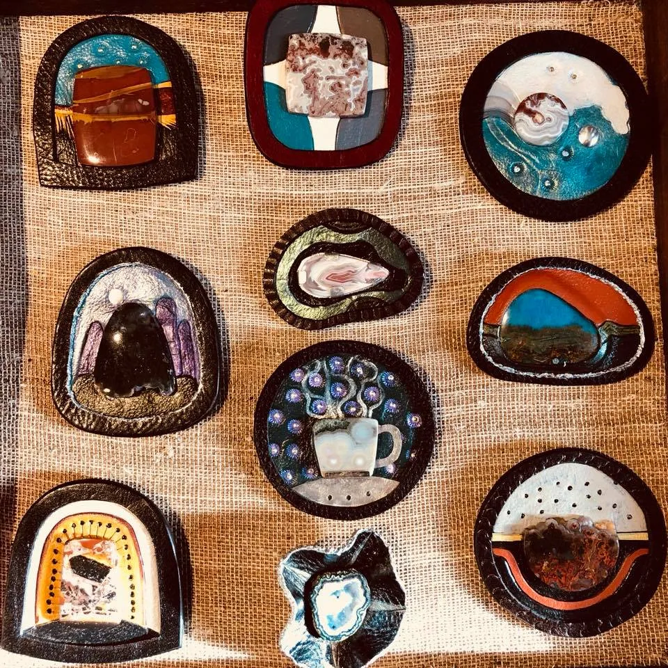 Art Camp Mini - "Leather pins"