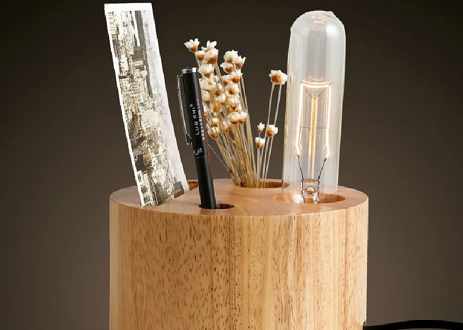 Boston Cake Desk Lamp
