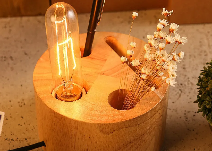 Boston Cake Desk Lamp