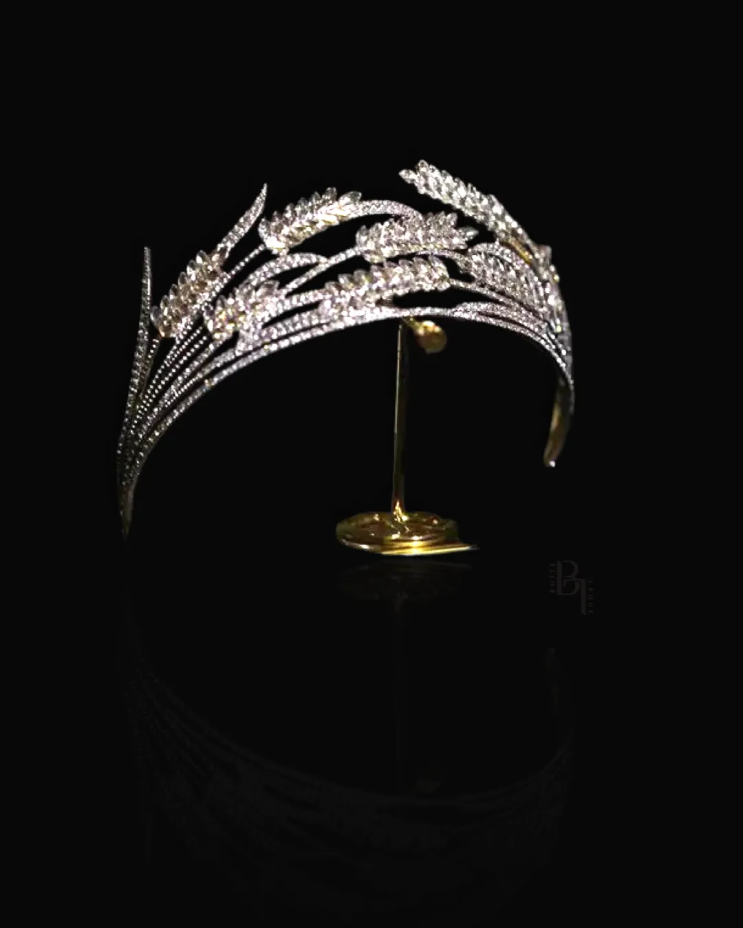 Bridal Laurel Gold Tiara with Set of Signature Gold Bobby Pins
