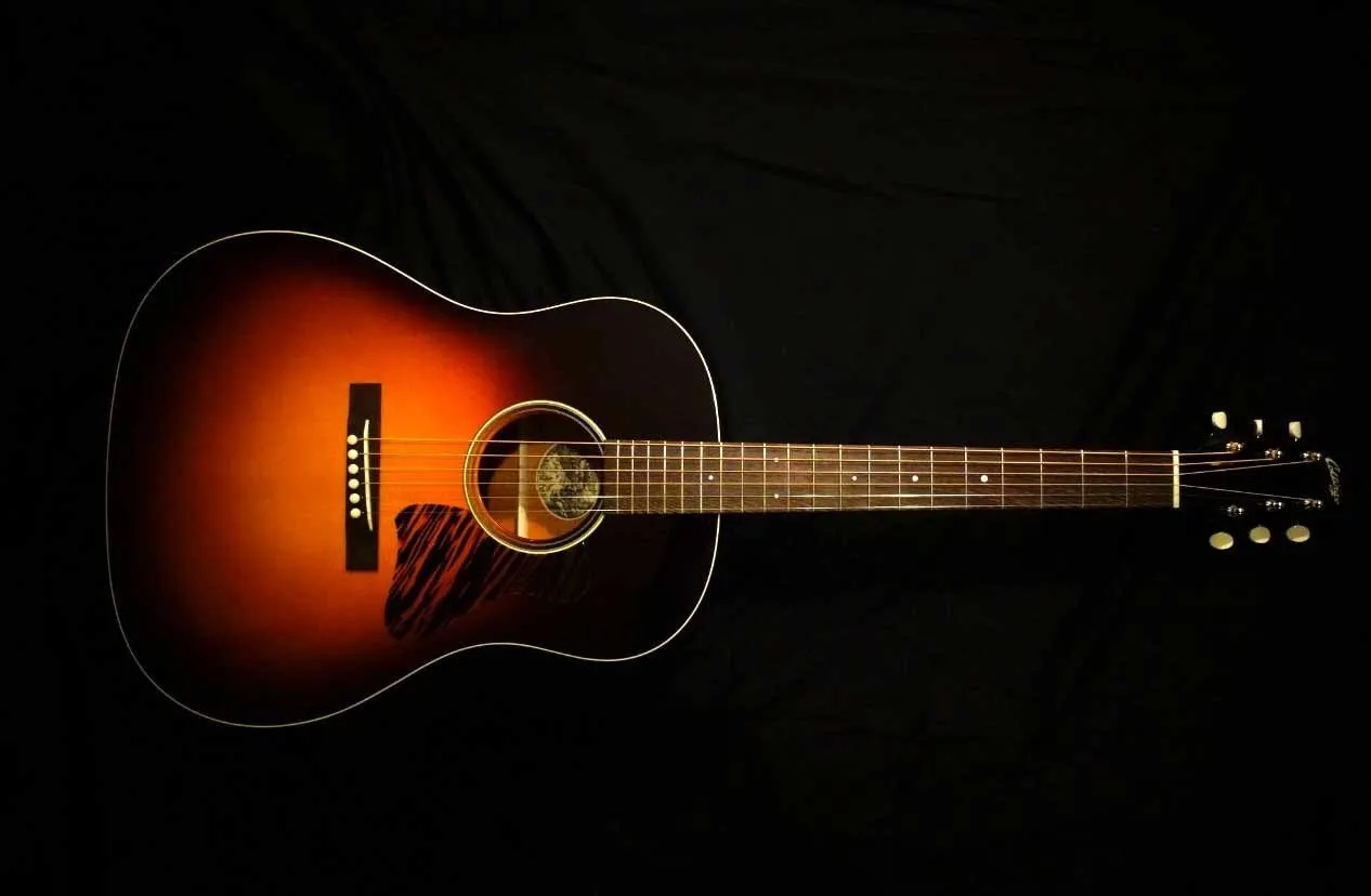 Collings CJ-35 Sunburst (SB) Guitar