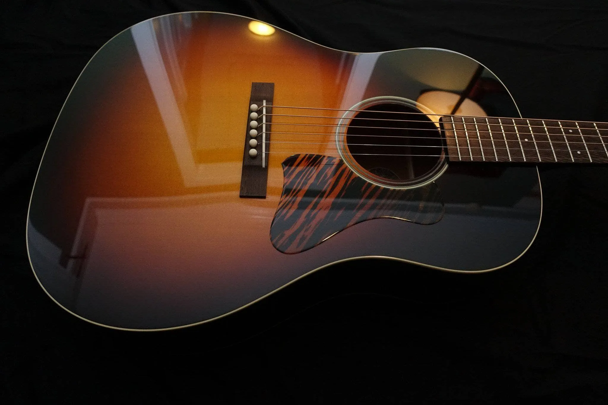 Collings CJ-35 Sunburst (SB) Guitar
