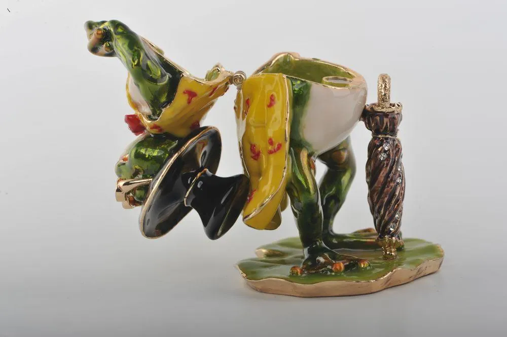 Elegant Frog in Yellow Cape