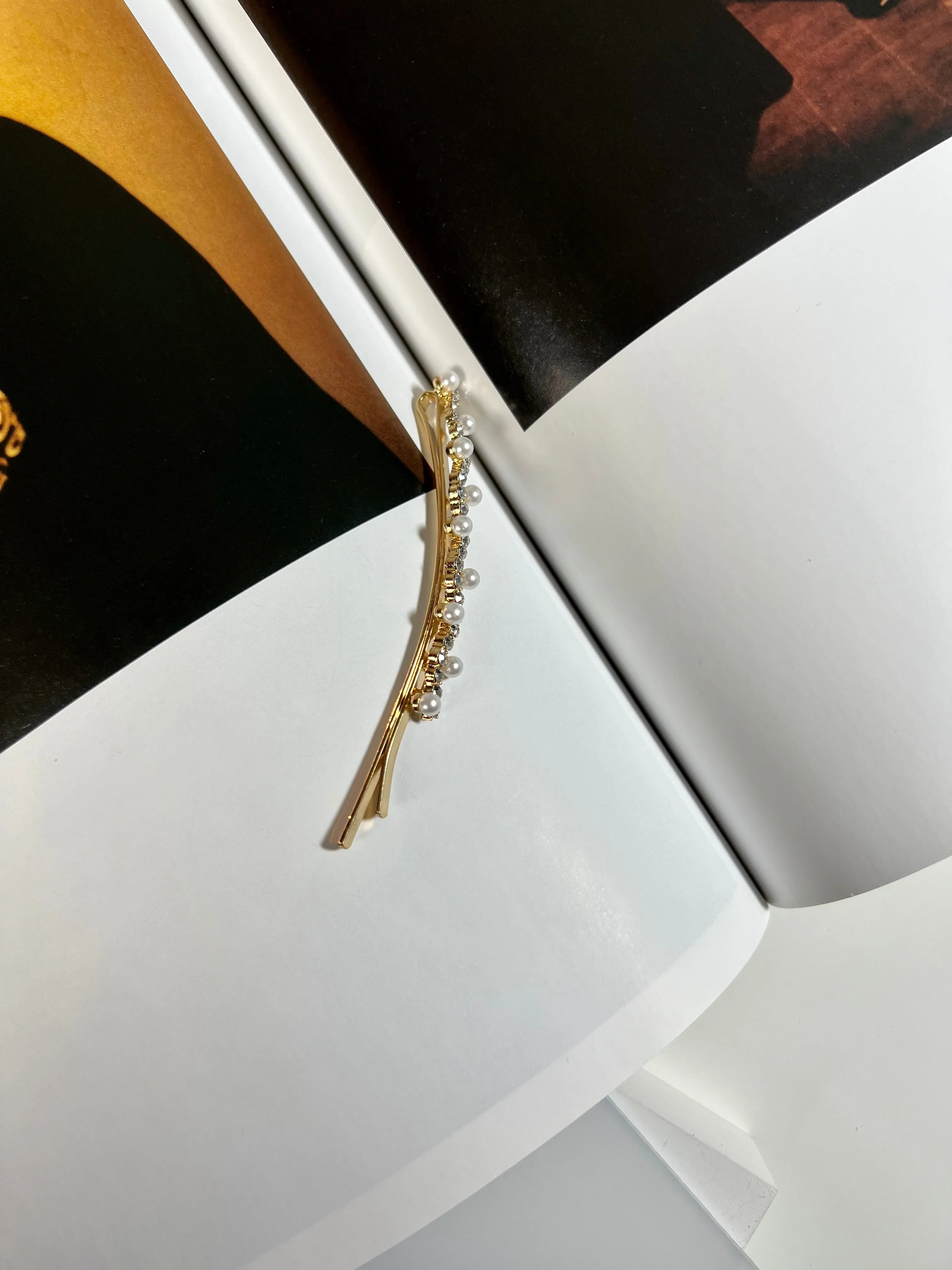 Elegant Pearl French Bobby Pins in Gold