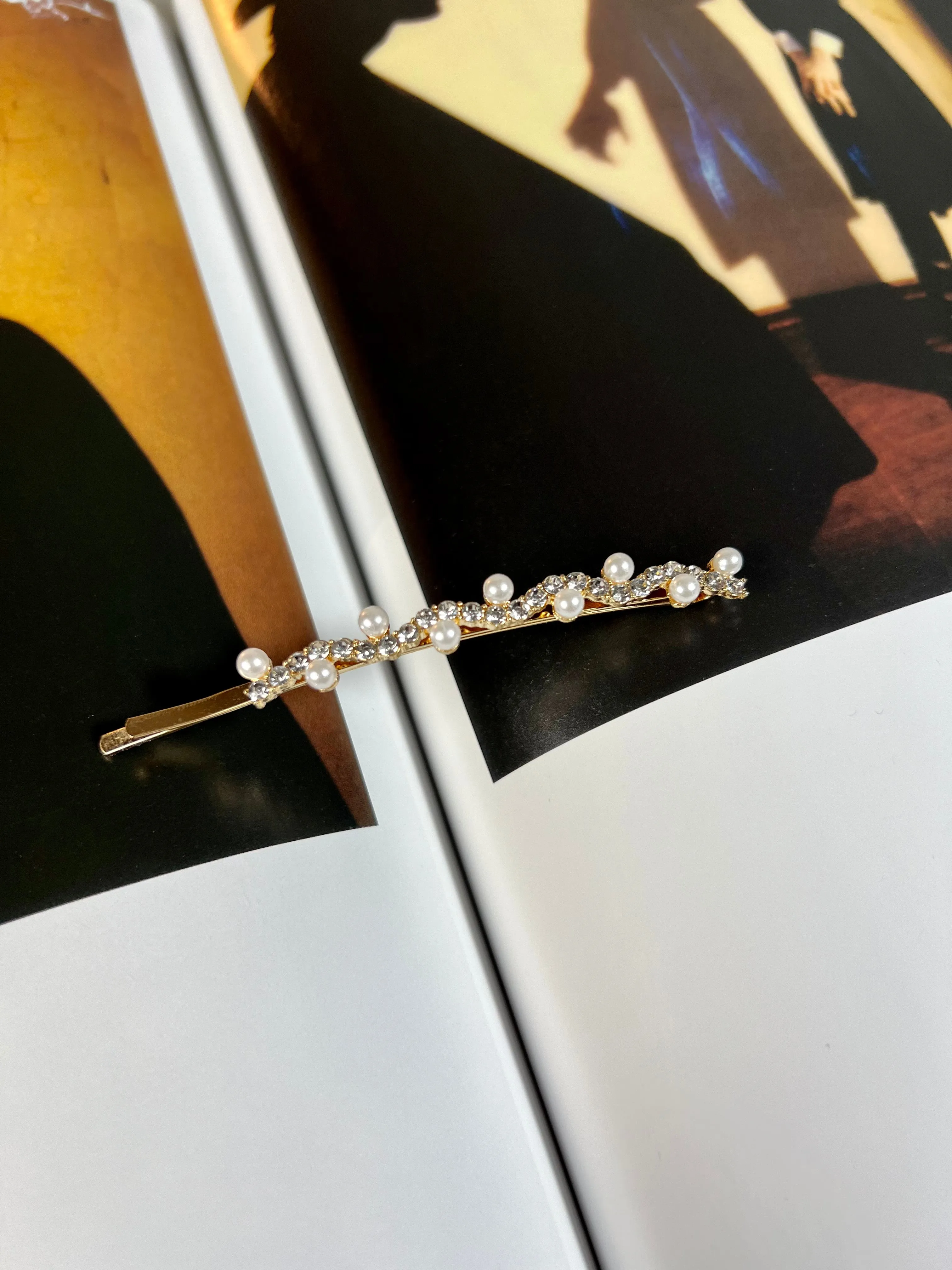 Elegant Pearl French Bobby Pins in Gold