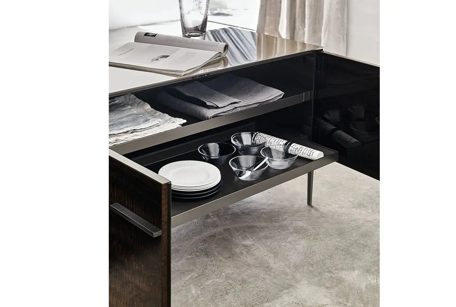 Eucalipto Storage Unit