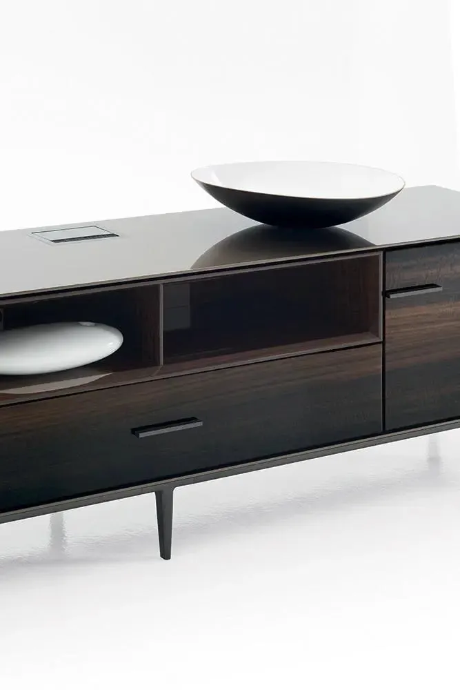 Eucalipto Storage Unit