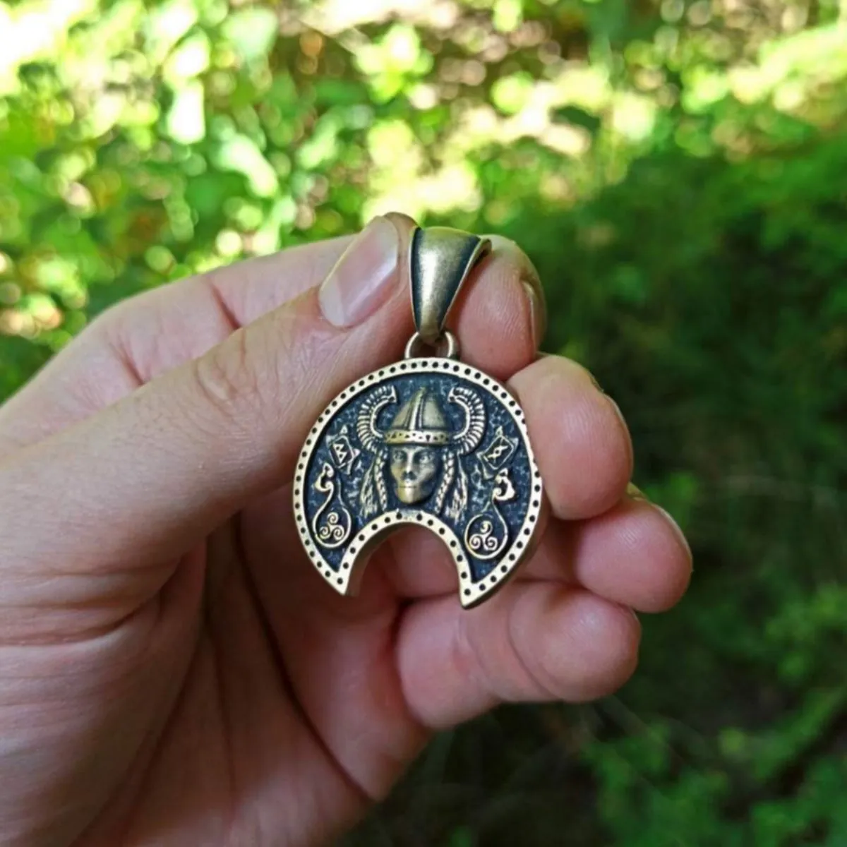 Freya goddess bronze pendant