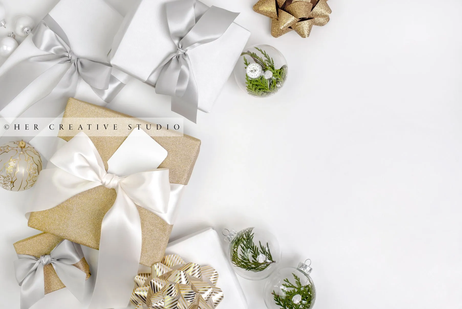 Gold & Grey Holiday Gift Collection