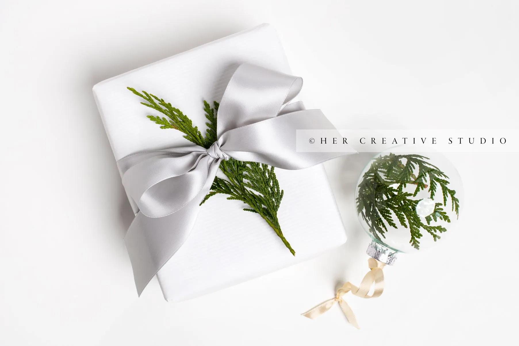 Gold & Grey Holiday Gift Collection
