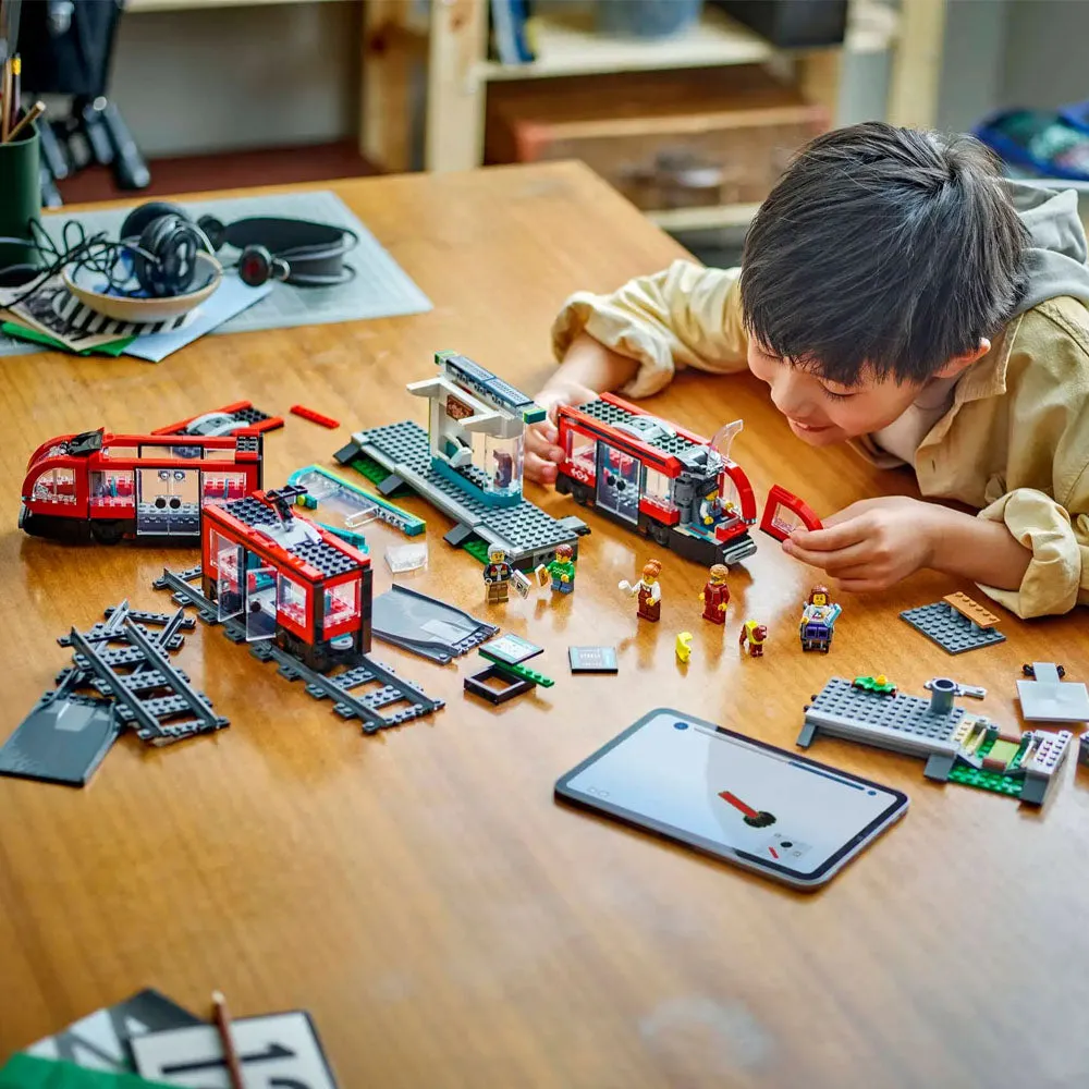 LEGO City Downtown Streetcar And Station 60423