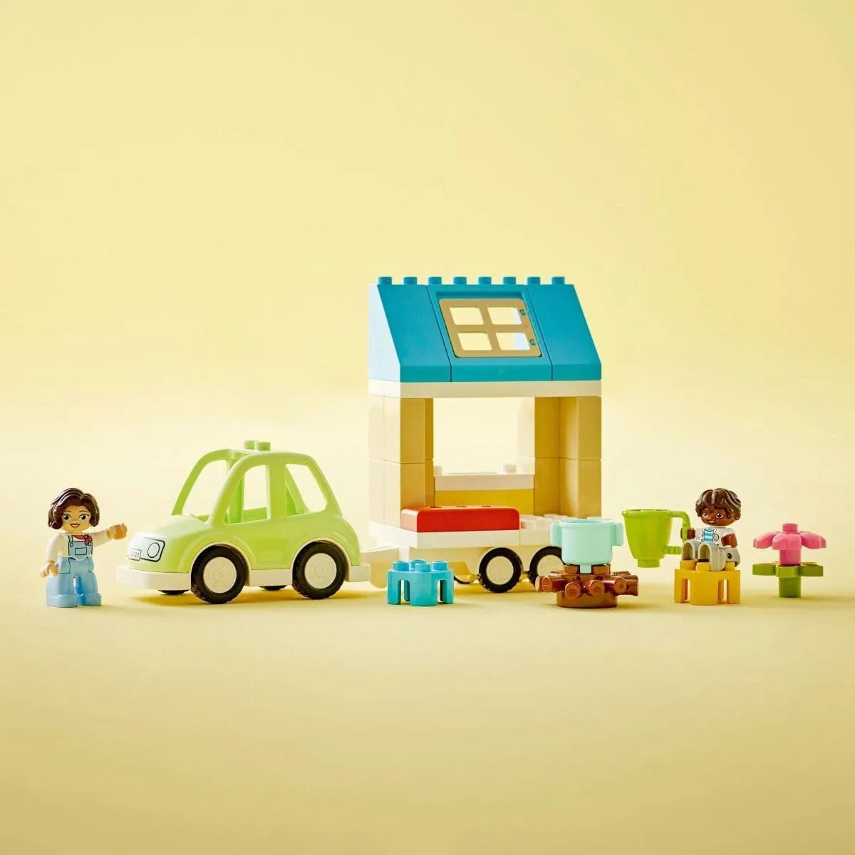 LEGO DUPLO Town Family House on Wheels Building Toy Set | 2Yrs 