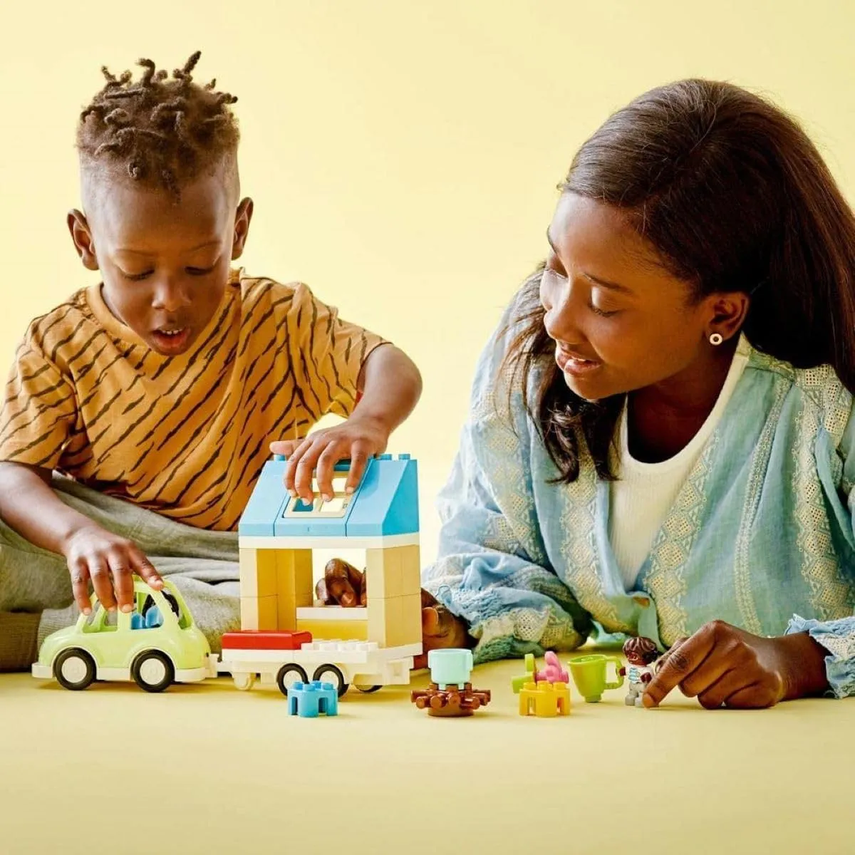 LEGO DUPLO Town Family House on Wheels Building Toy Set | 2Yrs 