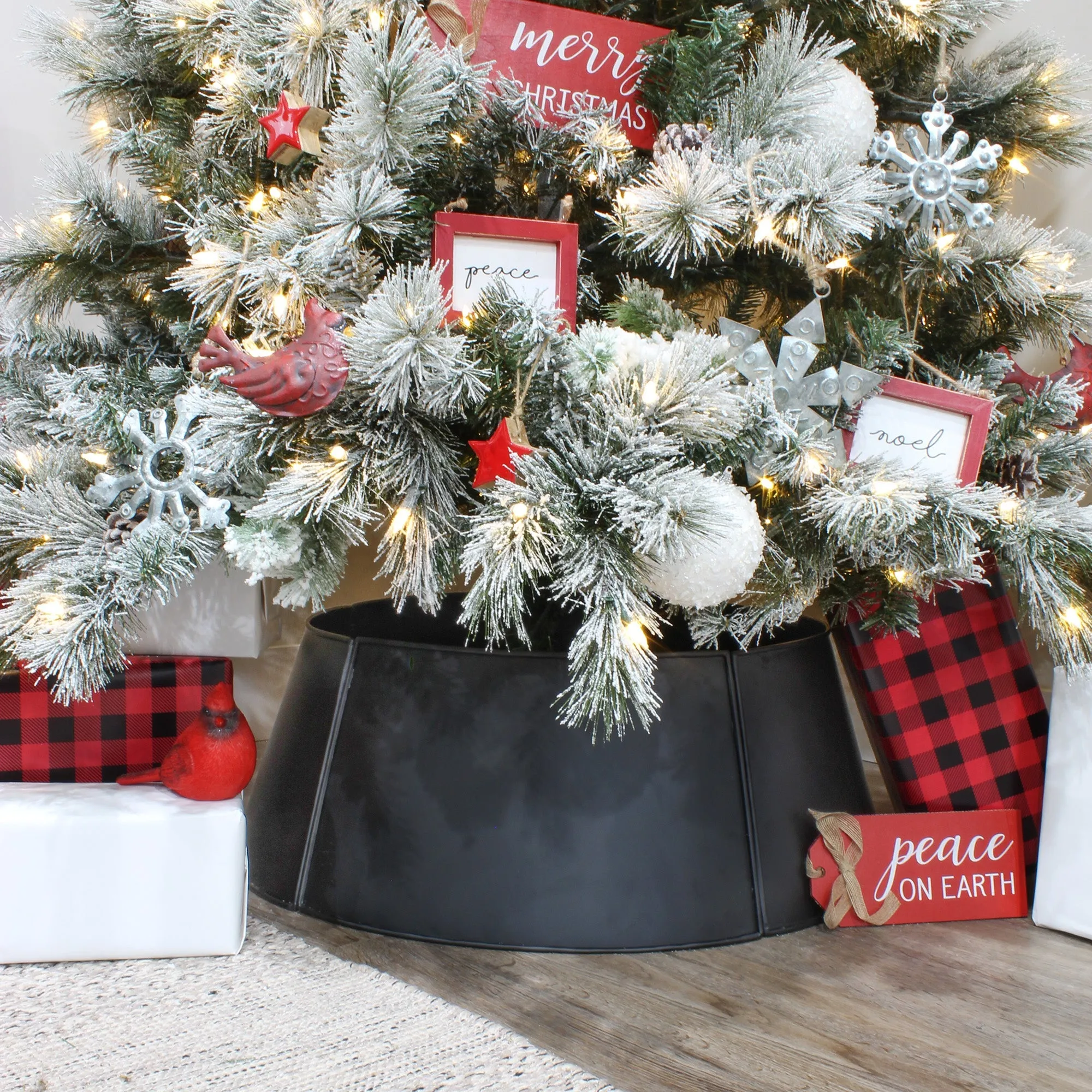 Metal Christmas Tree Collar (23-Inch Base)