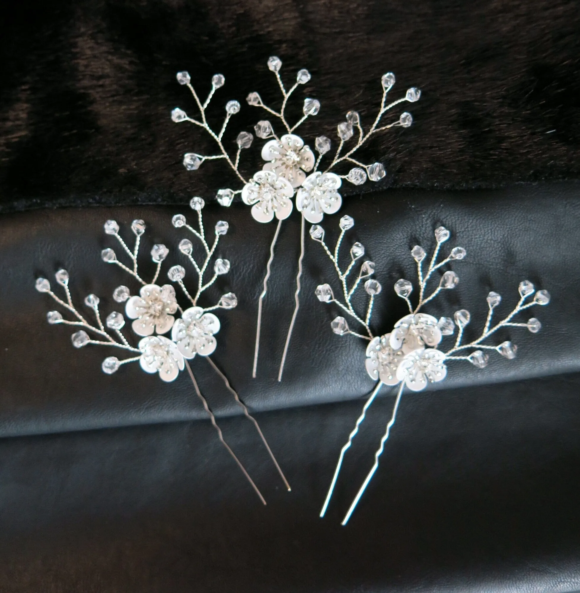 Metal White Flower Beaded 3 PC Hairpin Set, Floral Bridal Hair Pins, Flower Wire Wedding Hairpiece Set