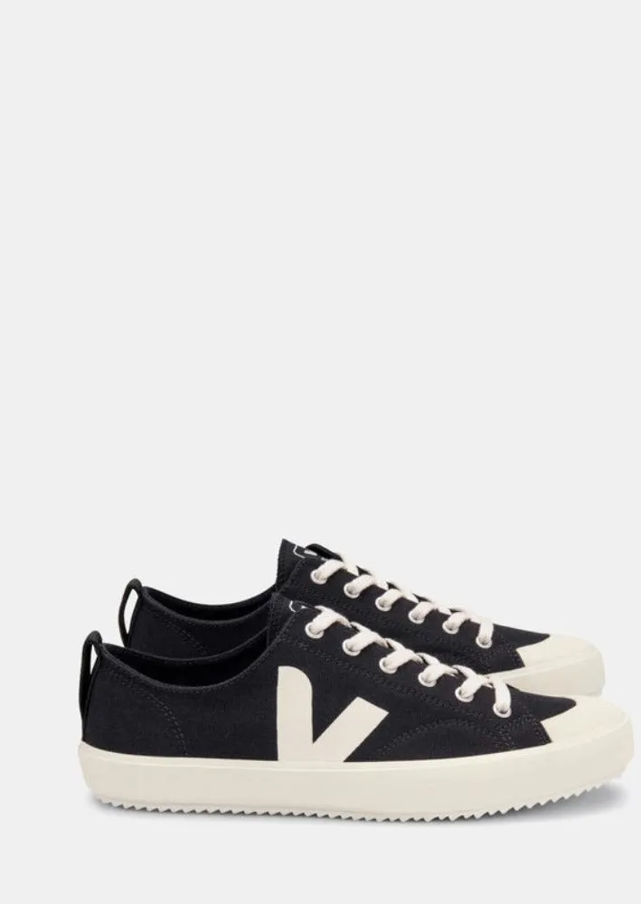 Nova Canvas Black Pierre