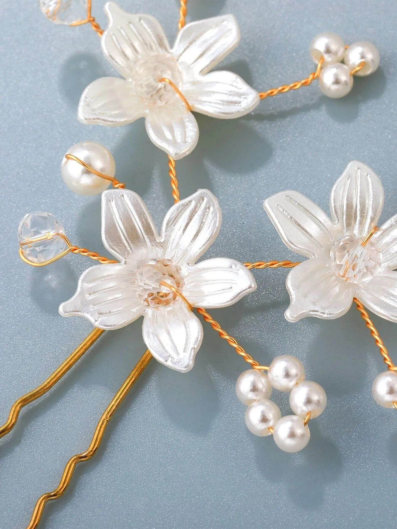Pearl Flower Gold Wire Hairpin, Three Flowers Wedding Hair Pin Hairpiece, Bridal Pearl Floral Hairpin