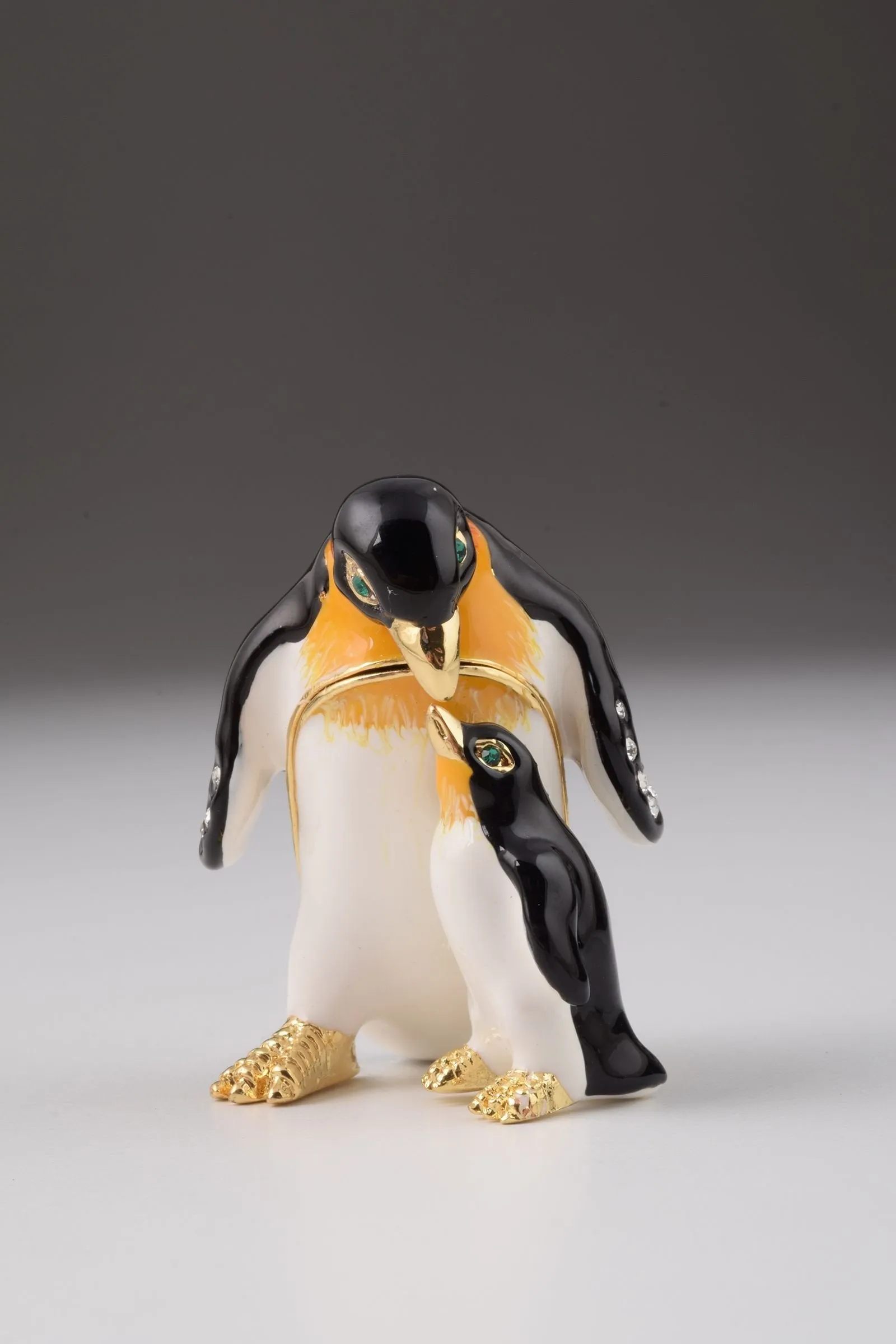 Pinguine Father and Son