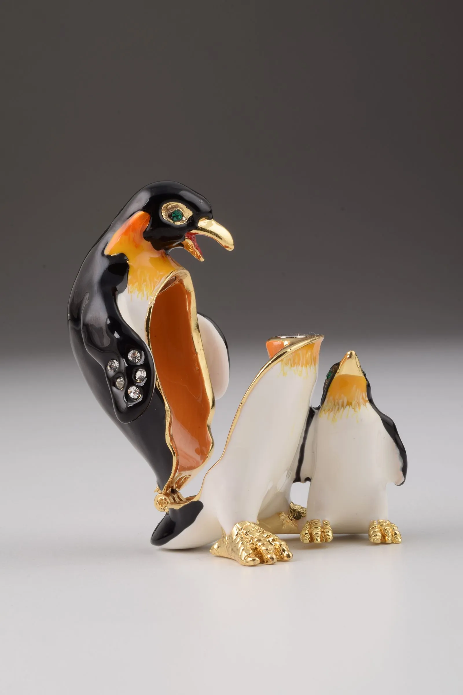 Pinguine Father and Son