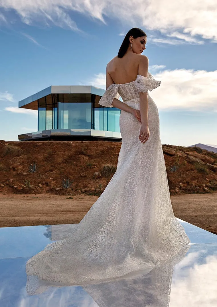 Pronovias Privee: Sparkle
