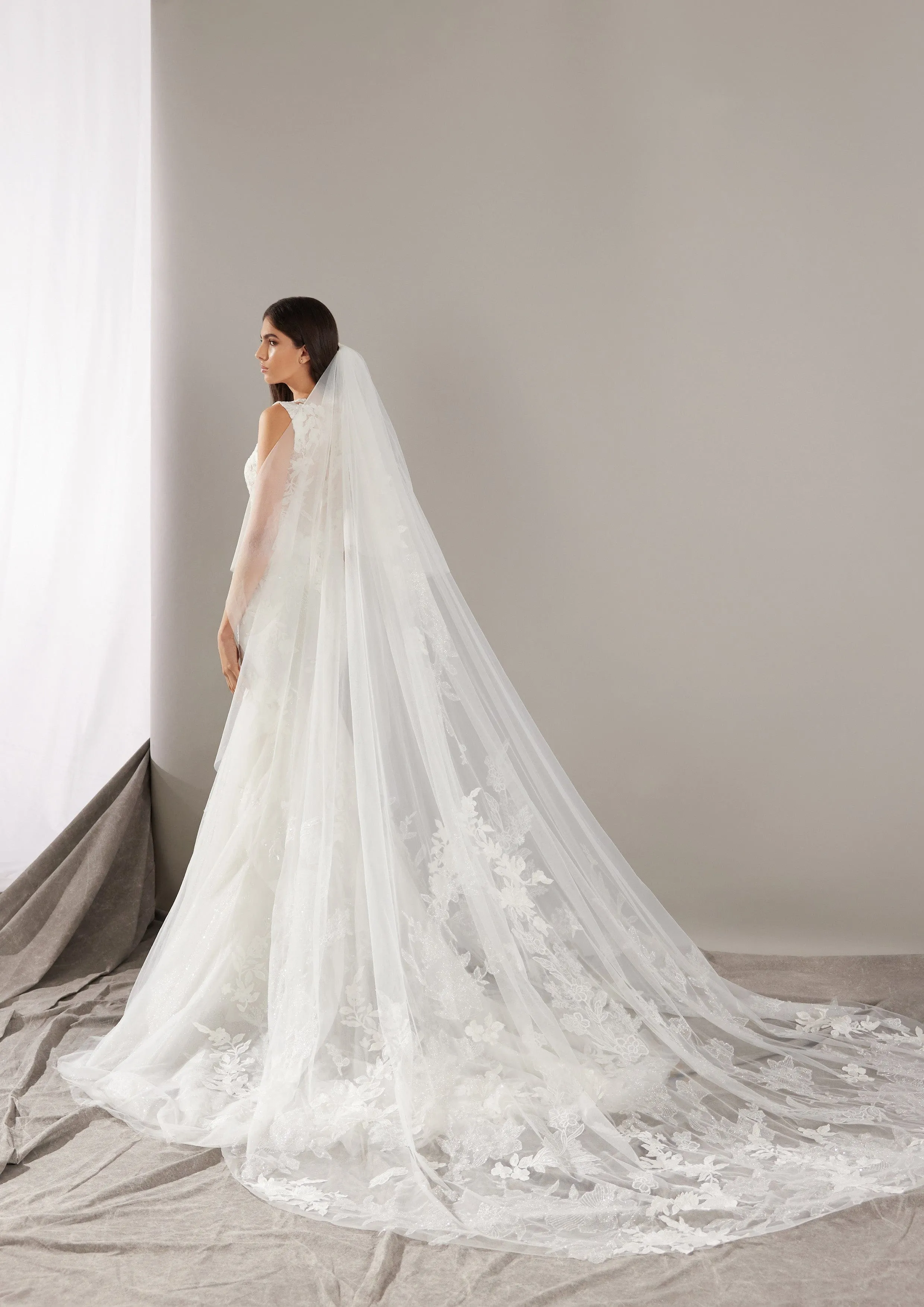 Pronovias: Rowdy