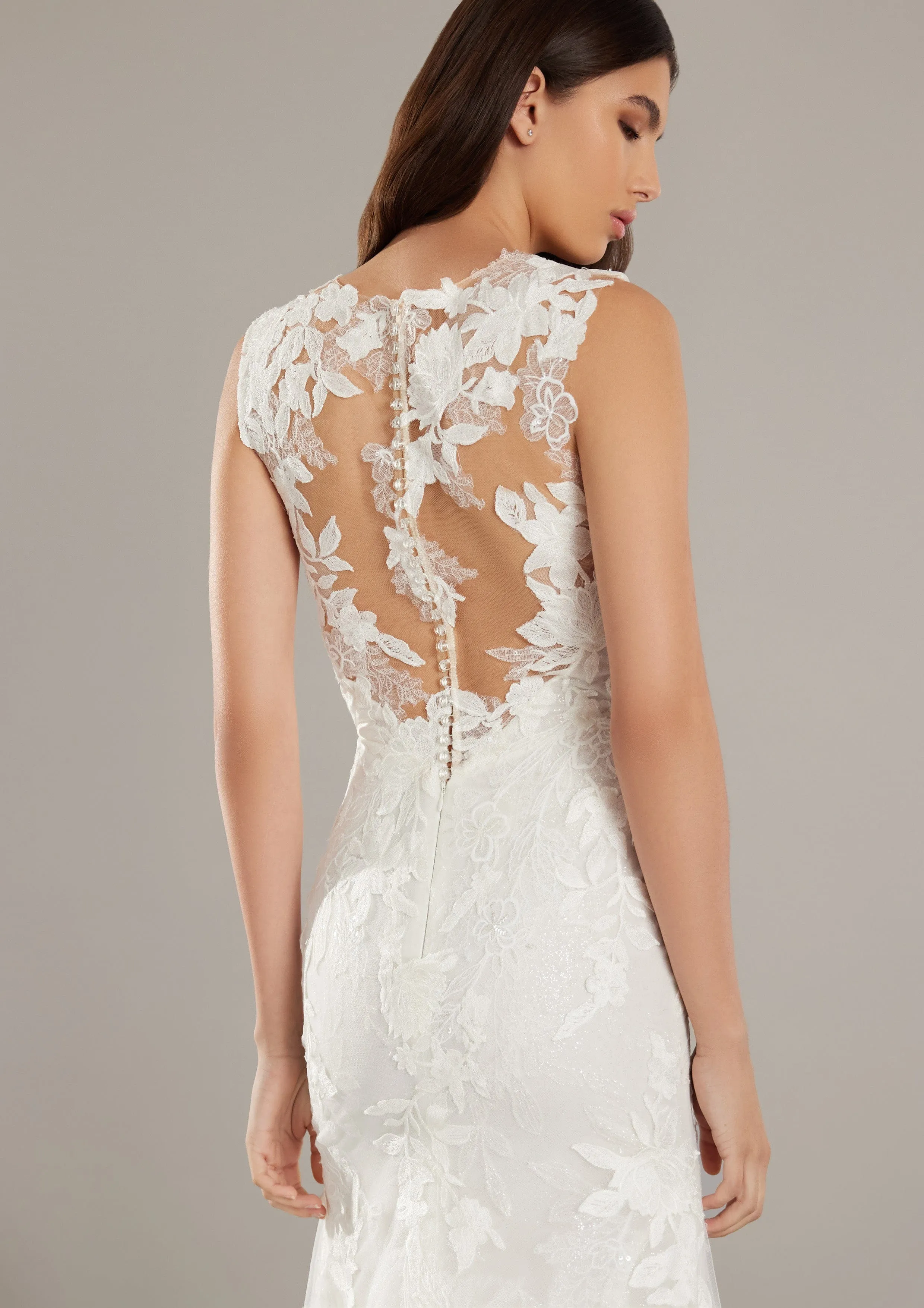 Pronovias: Rowdy