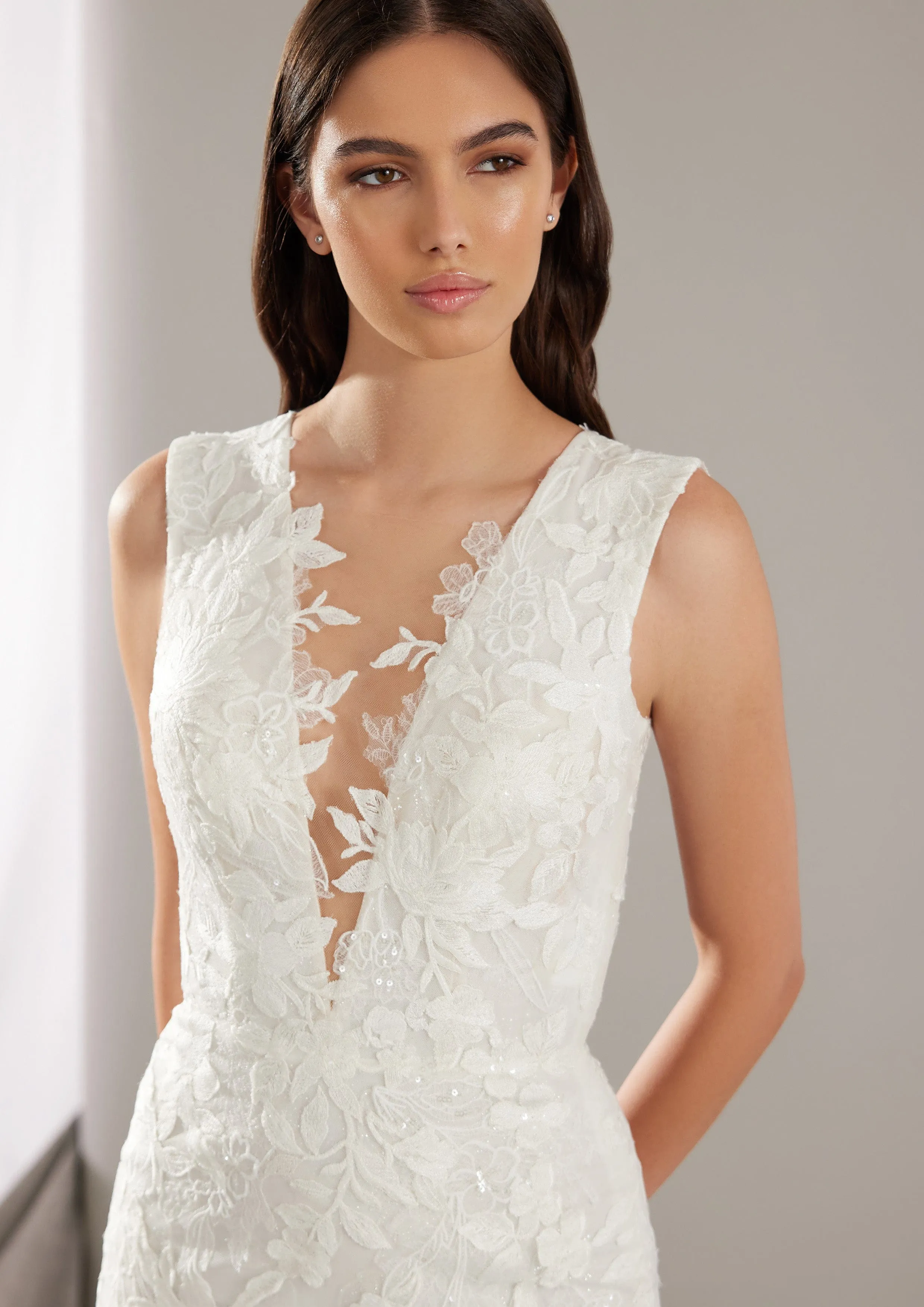 Pronovias: Rowdy