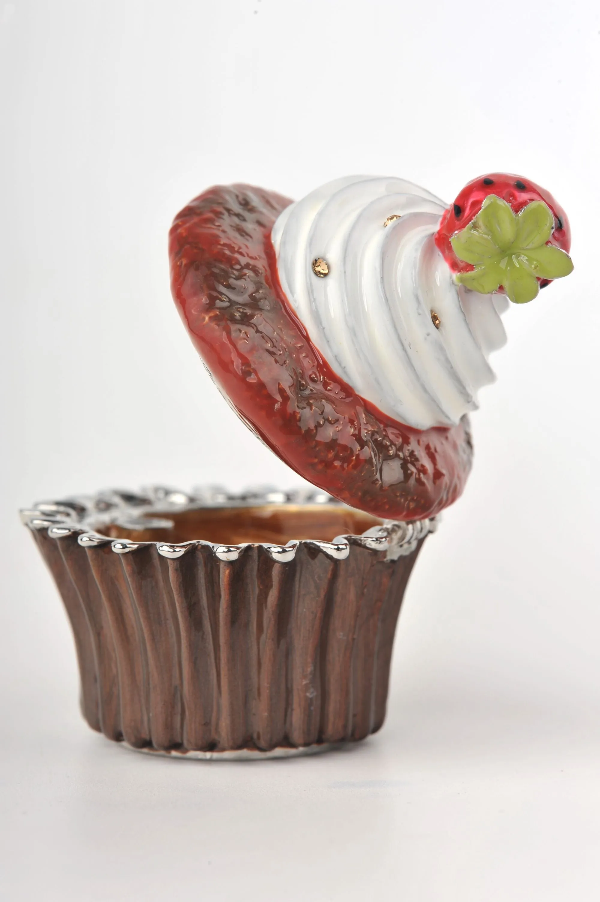 Red Velvet Cupcake with Strawberry