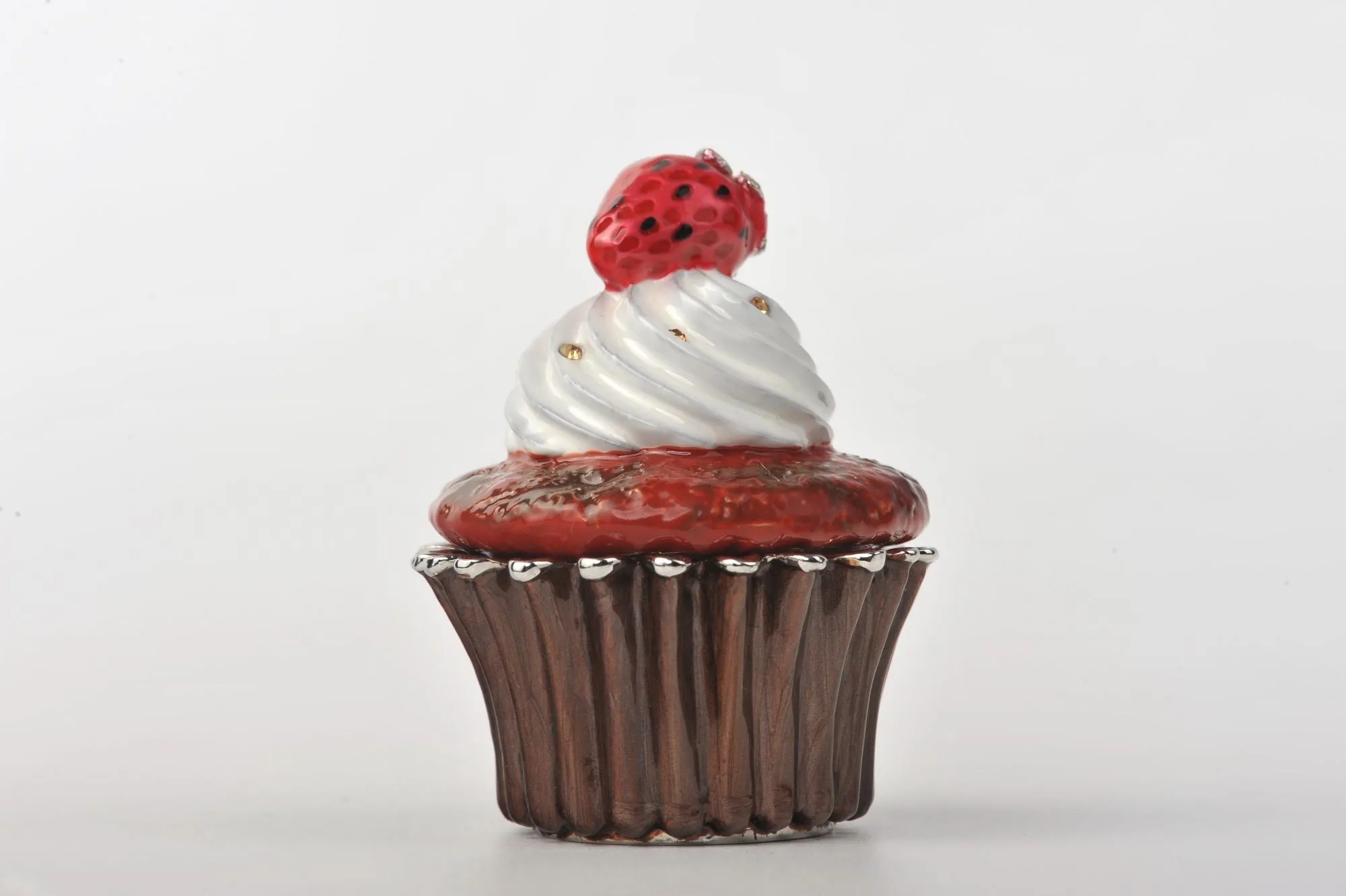 Red Velvet Cupcake with Strawberry
