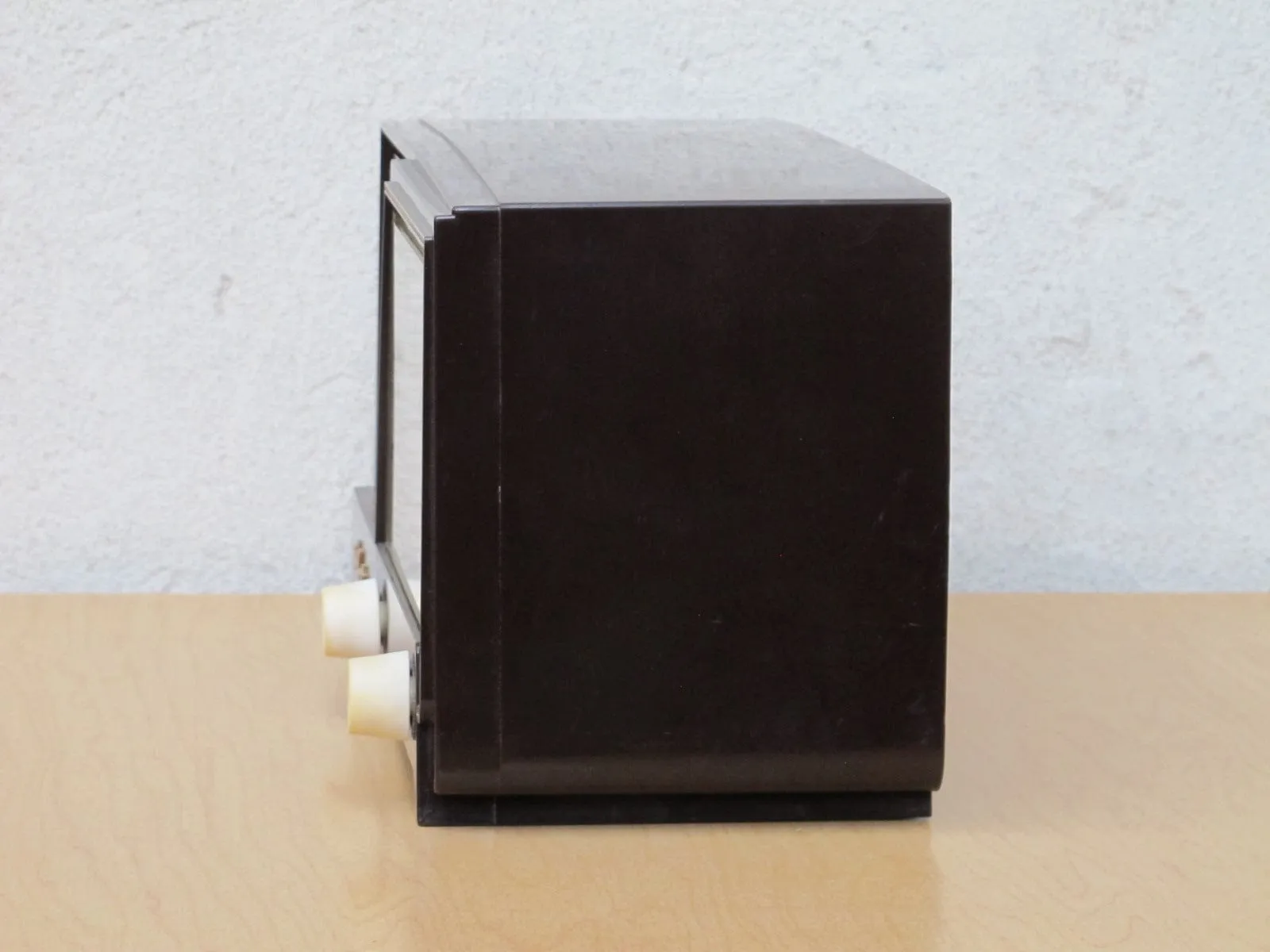 Sears Silvertone Brown Bakelite Radio from the 1950's