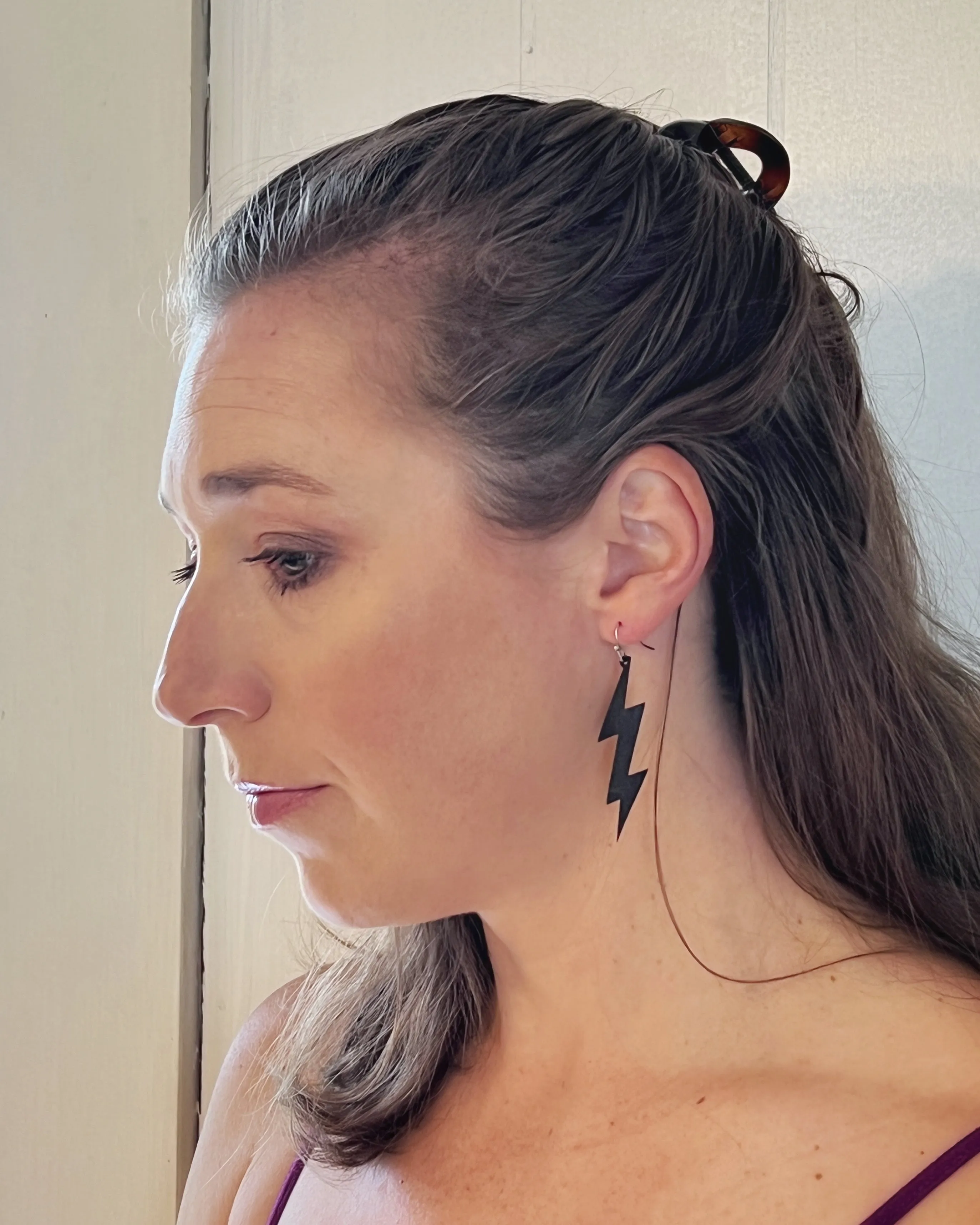 simple lightning bolt rubber earring