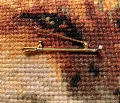 Stock Pin 14 kt Gold Hunt Whip Form Vintage