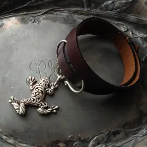 Tree Frog Charm Lock Double-Wrap Leather Shawl Cuff