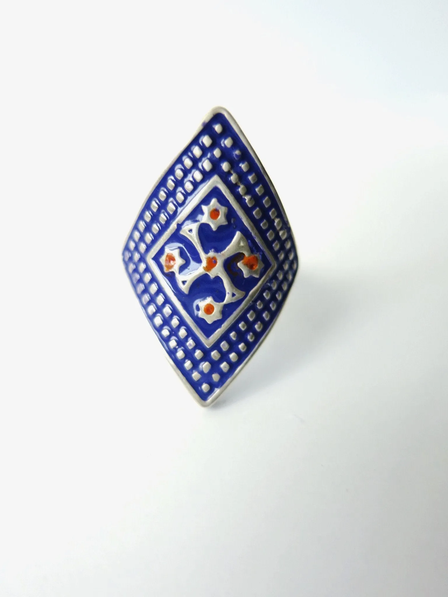Unique, enamel-work, wrap-around Multani ring