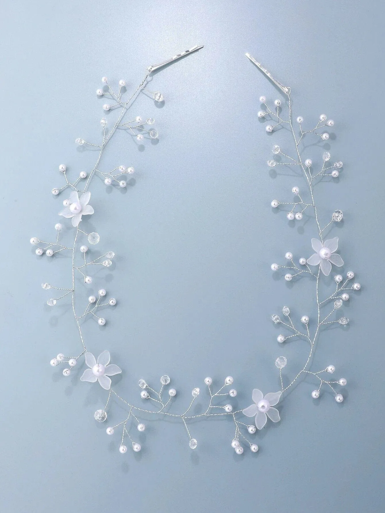 White Flower Pearl Hair Vine, Bridal Floral Wire Hairpiece, Wedding Silver Wire Headband Head Wreath