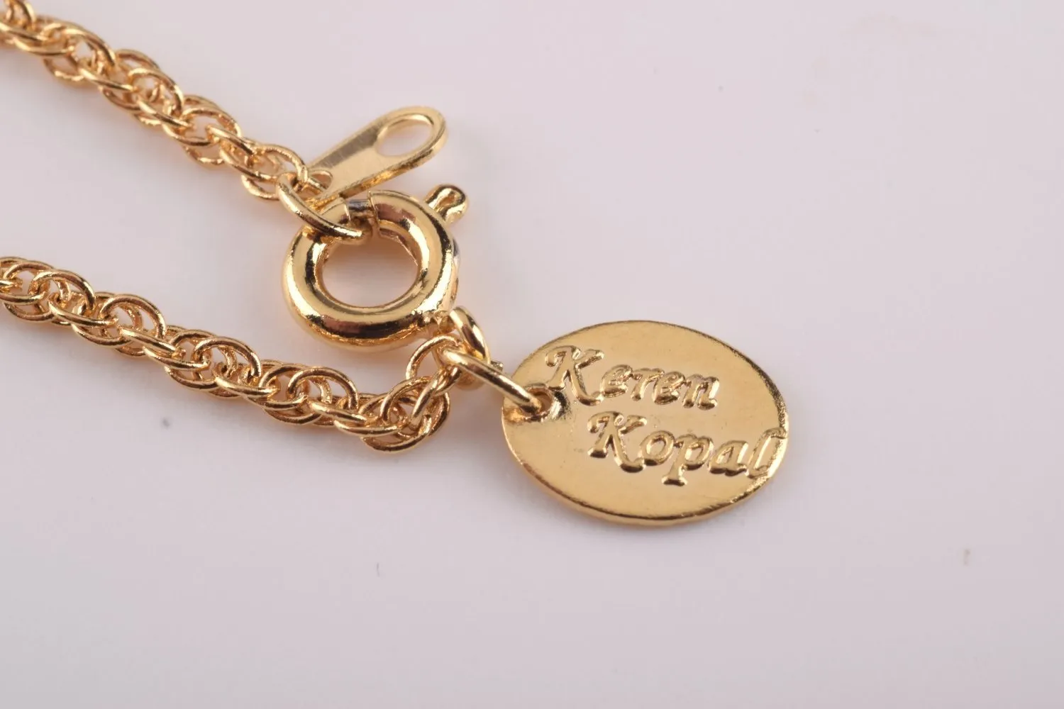 White Pendant Necklace